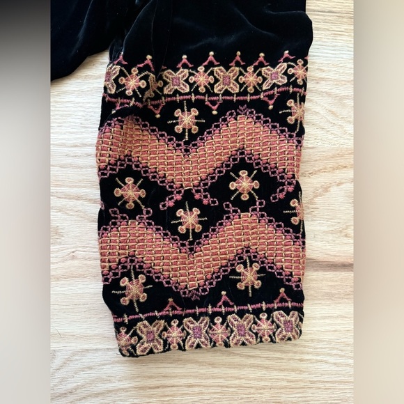 Johnny Was Silk Blend Boho Elim Velvet Peasant Blouse Embroidered Black Sz Large - Picture 11 of 12